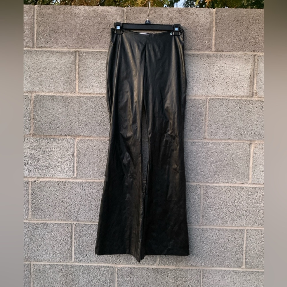 OAK + FORT Pants Black Faux Leather Flare Side Zip Pockets Women’s Size Small